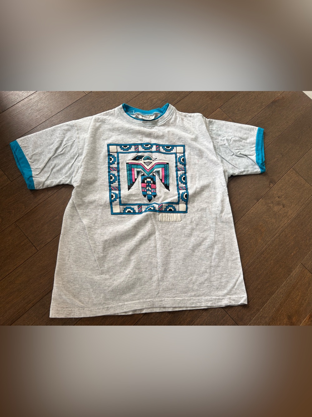 Vintage‎ Aztec Arizona tee with double sleeve/collar & Teal Graphics size L
